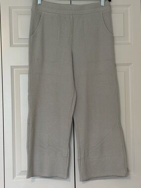 Any Body Light Gray Women's Ankle Cropped Wide-Leg Pants, Small NWOT